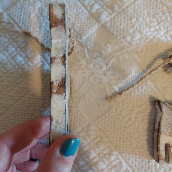 Two Deer Ornaments 🦌 - Picture 5 of 5